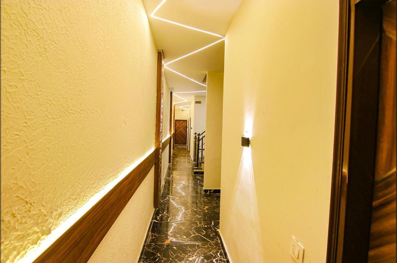 Fabhotel Palm Plaza Zirakpur 外观 照片